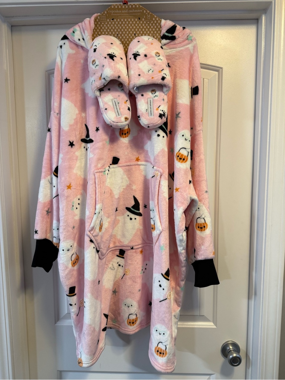 cupcakes & cashmere Pink Ghost & Pumpkin Plush Hoodie with Matching Slippers